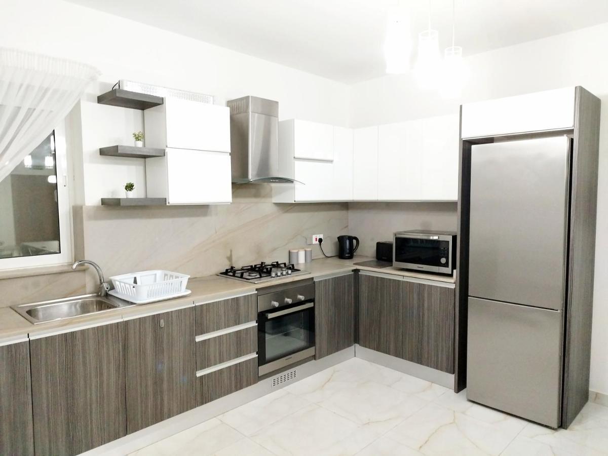 Large And Modern Apartment In The Centre Of Malta Моста Екстер'єр фото