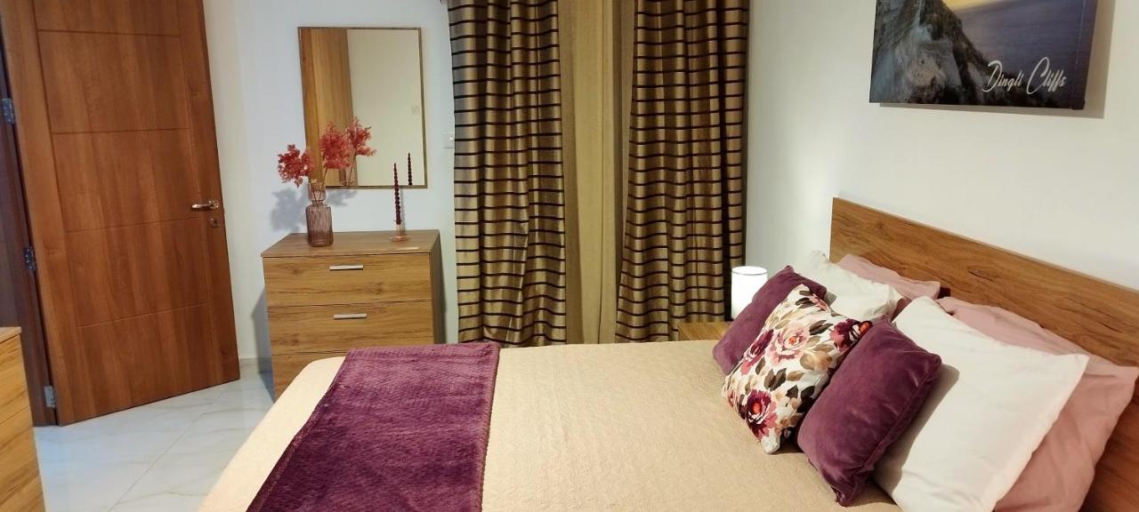 Large And Modern Apartment In The Centre Of Malta Моста Екстер'єр фото